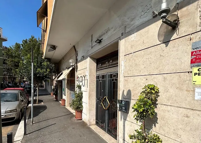 Candelor House - & Garden In Gianicolense * Roma