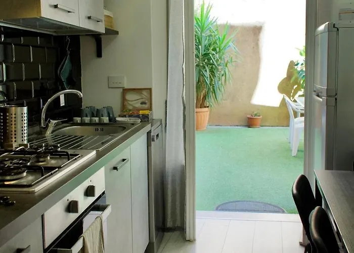Candelor House - & Garden In Gianicolense *